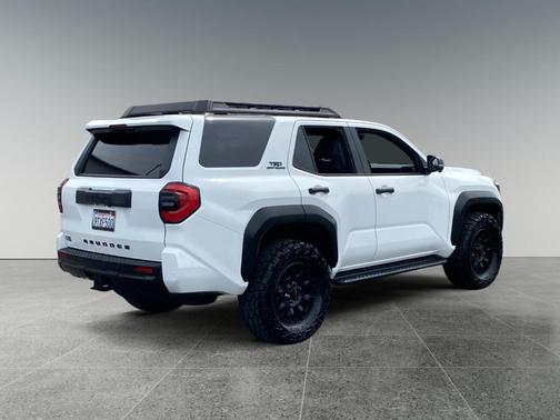 Ice 2025 Toyota 4Runner TRD OFF-ROAD