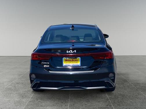 Aurora Black 2023 Kia Forte LXS
