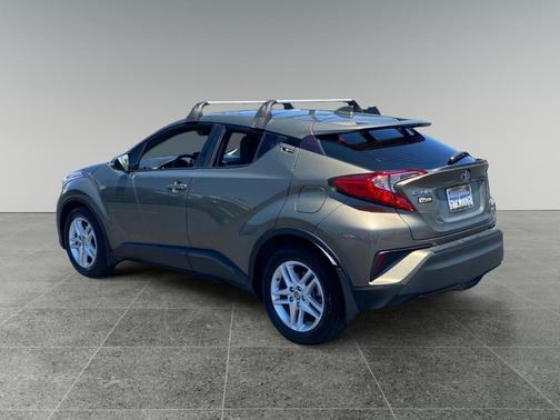 Bronze 2021 Toyota C-HR LE