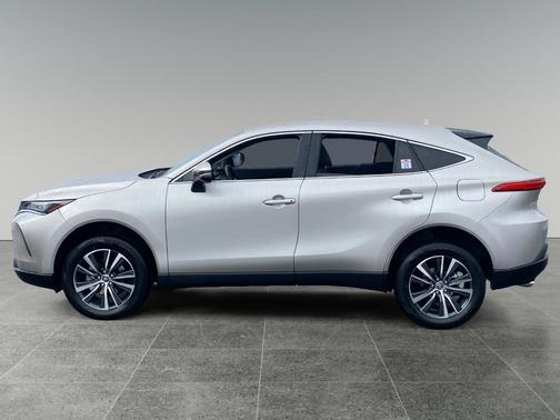 Titanium 2022 Toyota Venza LE