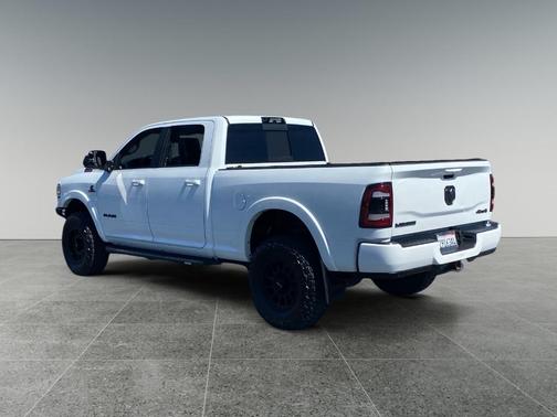 Bright White Clearcoat 2022 RAM 2500 Laramie