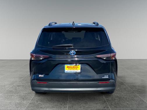 2024 Toyota Sienna XLE