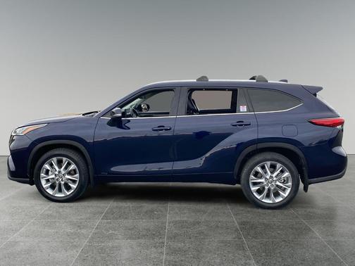 2022 Toyota Highlander Hybrid Limited