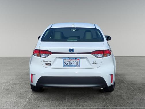 2025 Toyota Corolla Hybrid LE