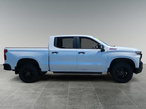Iridescent Pearl Tricoat 2022 Chevrolet Silverado 1500 Limited LT Trail Boss