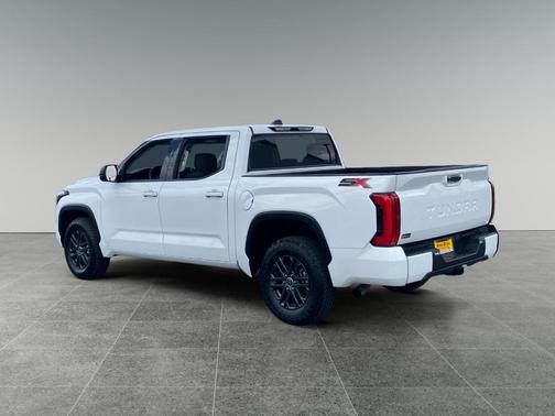 Ice 2023 Toyota Tundra SR5