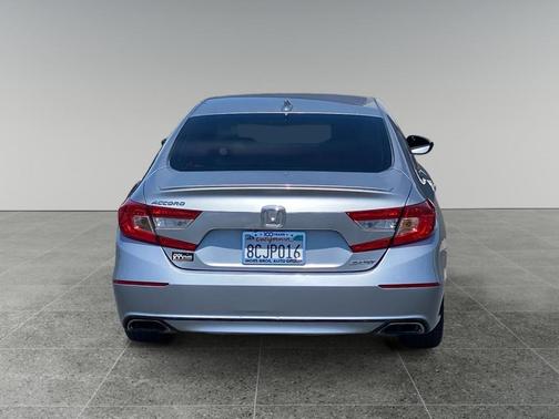 Lunar Silver 2018 Honda Accord Sport