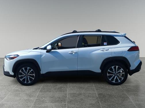 2022 Toyota Corolla Cross XLE
