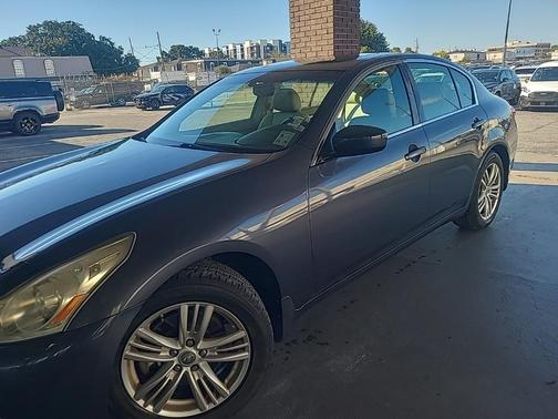 2012 INFINITI G37x Base