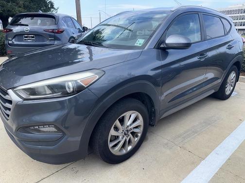 2017 Hyundai TUCSON SE