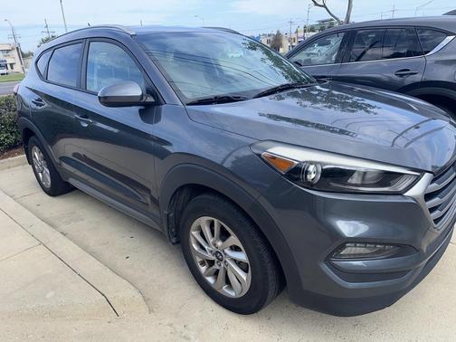 2017 Hyundai TUCSON SE