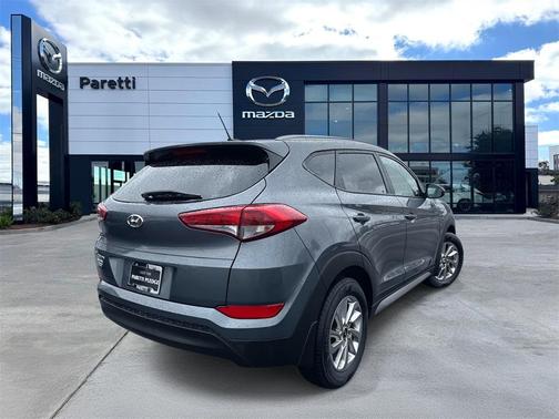 2017 Hyundai TUCSON SE