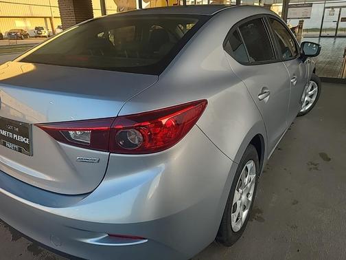 2018 Mazda Mazda3 Sport