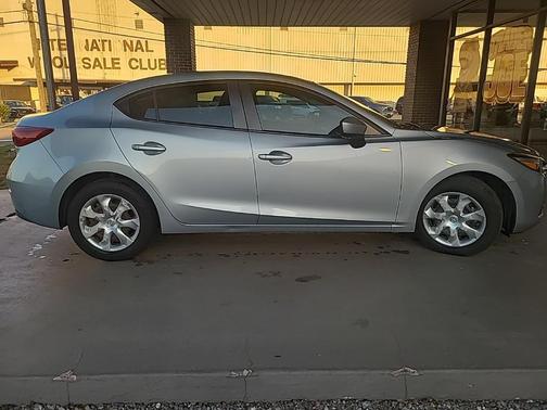 2018 Mazda Mazda3 Sport