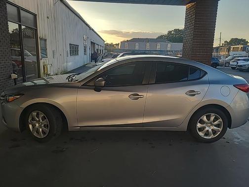 2018 Mazda Mazda3 Sport