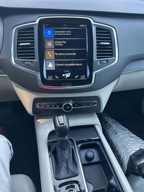 2020 Volvo XC90 T5 Momentum 7 Passenger