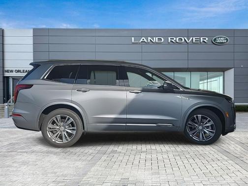 2025 Cadillac XT6 Premium Luxury FWD