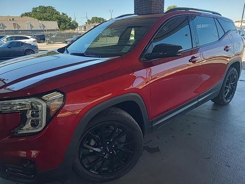 2023 GMC Terrain SLT