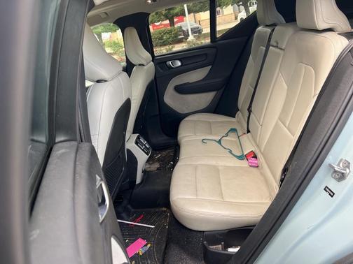 2019 Volvo XC40 T5 Momentum