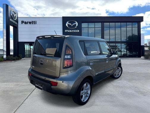 2010 Kia Soul +