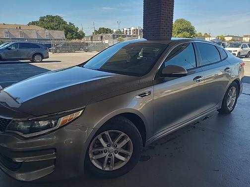 2017 Kia Optima LX