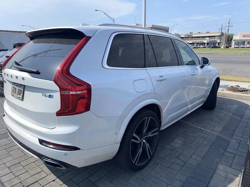 2019 Volvo XC90 T6 R-Design