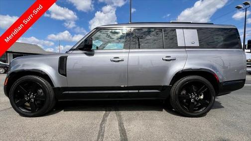 2024 Land Rover Defender 130 P400 X-Dynamic SE