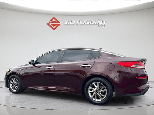 Sangria 2020 Kia Optima LX