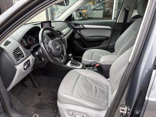 2017 Audi Q3 2.0T Premium