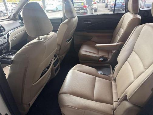 2020 Honda Pilot Touring 8-Passenger