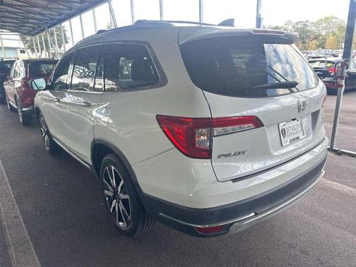 2020 Honda Pilot Touring 8-Passenger