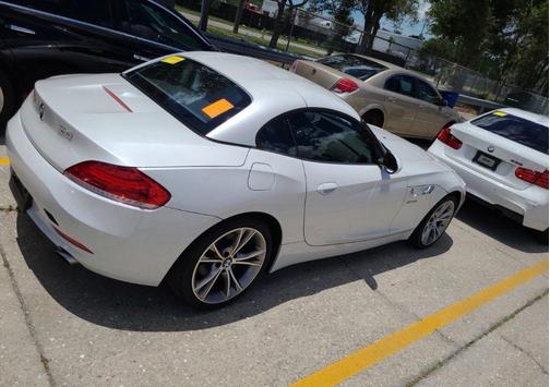 White Metallic 2015 BMW Z4 sDrive35i