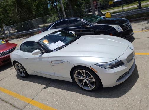White Metallic 2015 BMW Z4 sDrive35i