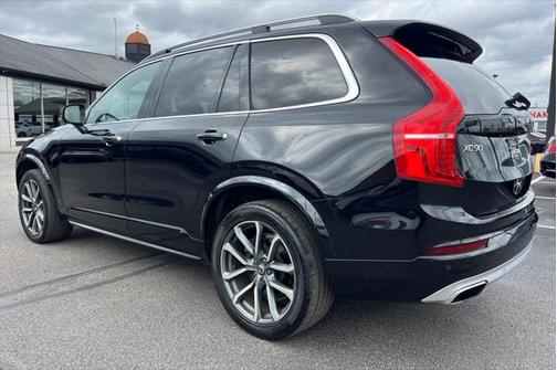 2019 Volvo XC90 T6 Momentum