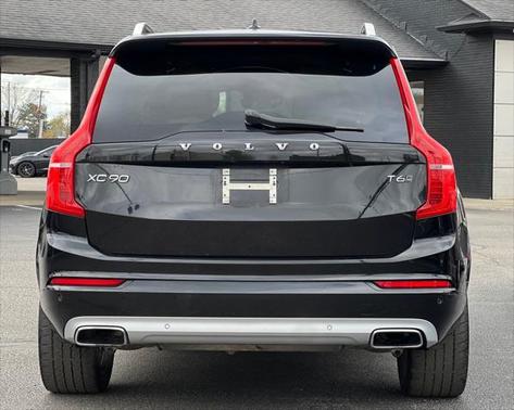 2019 Volvo XC90 T6 Momentum