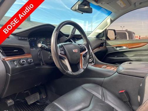 2019 Cadillac Escalade Luxury