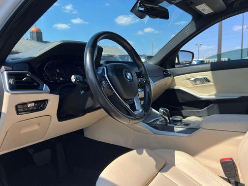 2021 BMW 330 xDrive
