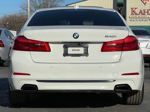2017 BMW 540 540i