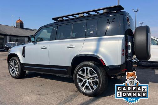 2022 Land Rover Defender 110 X-Dynamic SE