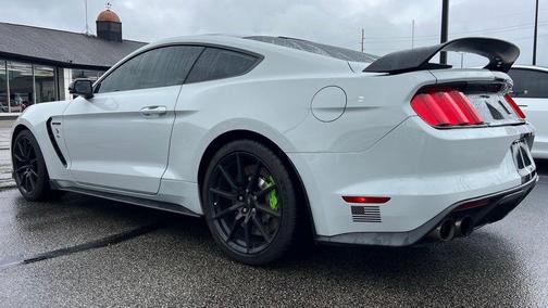 2016 Ford Shelby GT350 Base