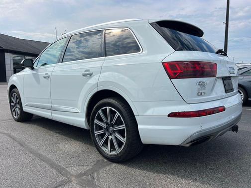 2017 Audi Q7 3.0T Premium