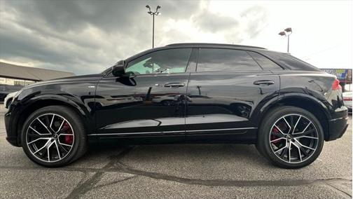 2021 Audi Q8 55 Premium Plus