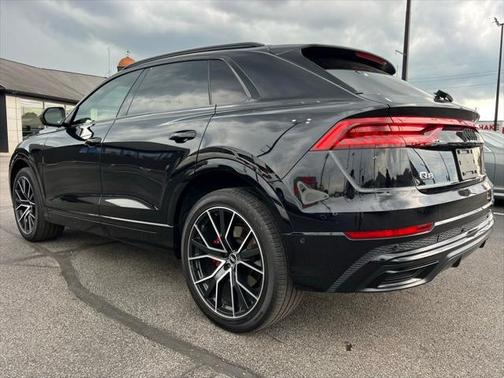 2021 Audi Q8 55 Premium Plus