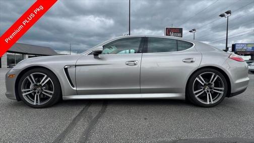2012 Porsche Panamera 4