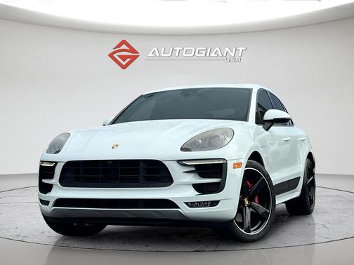 White 2018 Porsche Macan Macan GTS