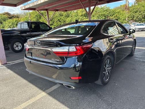 2017 Lexus ES 350 Base