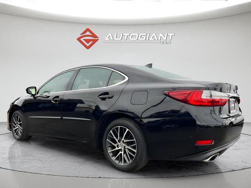 2017 Lexus ES 350 Base