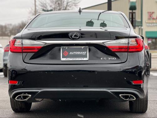 2017 Lexus ES 350 Base