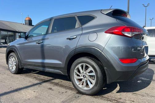 2018 Hyundai TUCSON SE