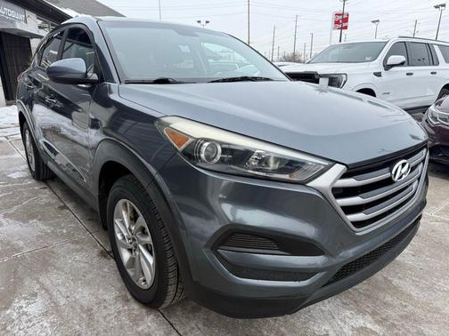 2018 Hyundai TUCSON SE